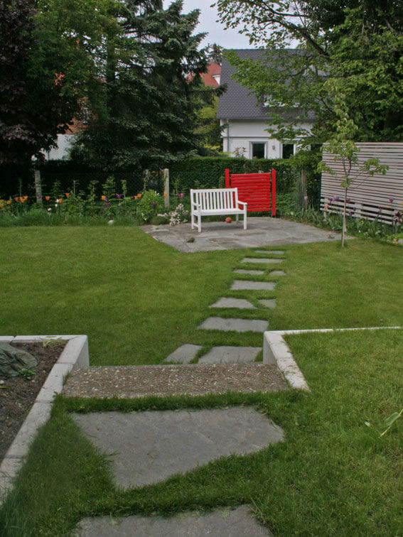 Trittplatten bis zur Gartenterrasse